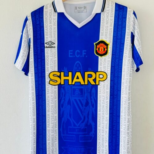 8BAE0098-FDE4-4BA0-919E-F3E807B36D4E Relive Beckham’s Breakthrough with the 1995-96 Manchester United Away Jersey – Embroidery Edition