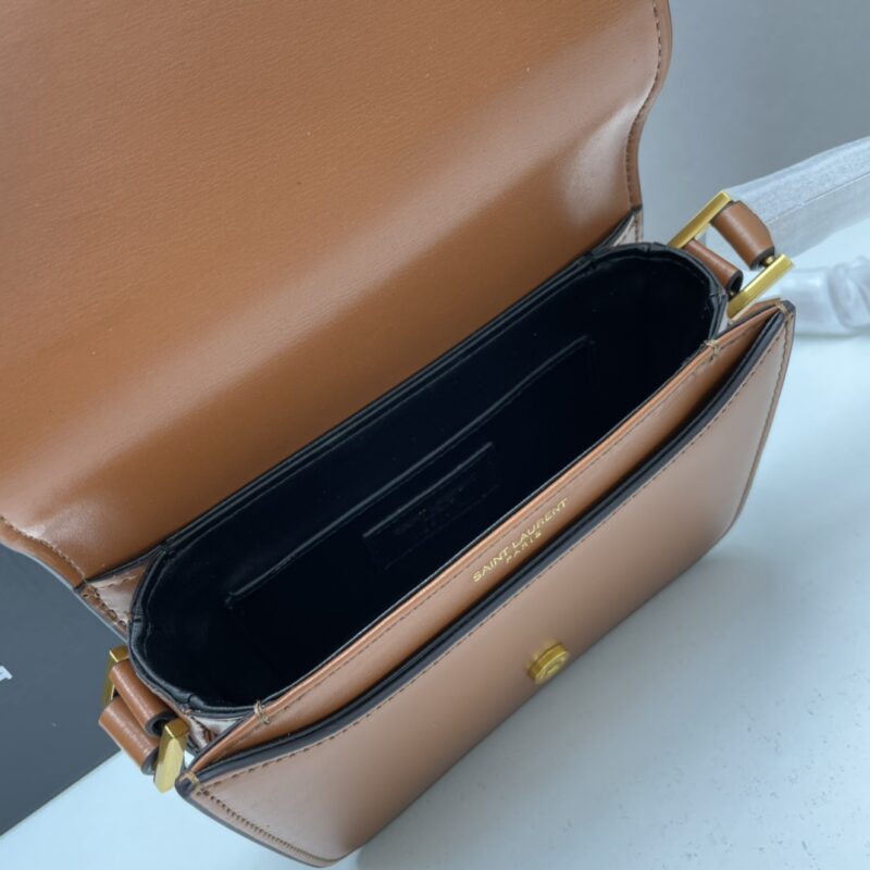 Saint Laurent Le 61 Saddle Shoulder Bag in Calfskin