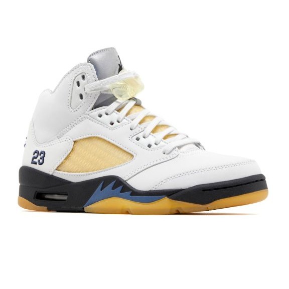 A-Ma-Maniere-x-Wmns-Jordan-5-Retro-Dawn-FZ5758-004-2-576x410-1 Jordan 5 Retro