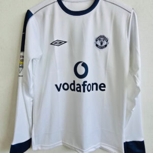 Precision in White – 2000-01 Manchester United Away Jersey – David Beckham Edition