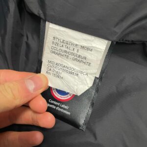 C6F000B7-2288-40B3-8616-8CC156074DDD Canada Goose Wyndham Parka Graphite Excellent (Small)