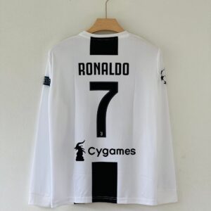 Juventus 2018–19 Home Kit full sleeve edition