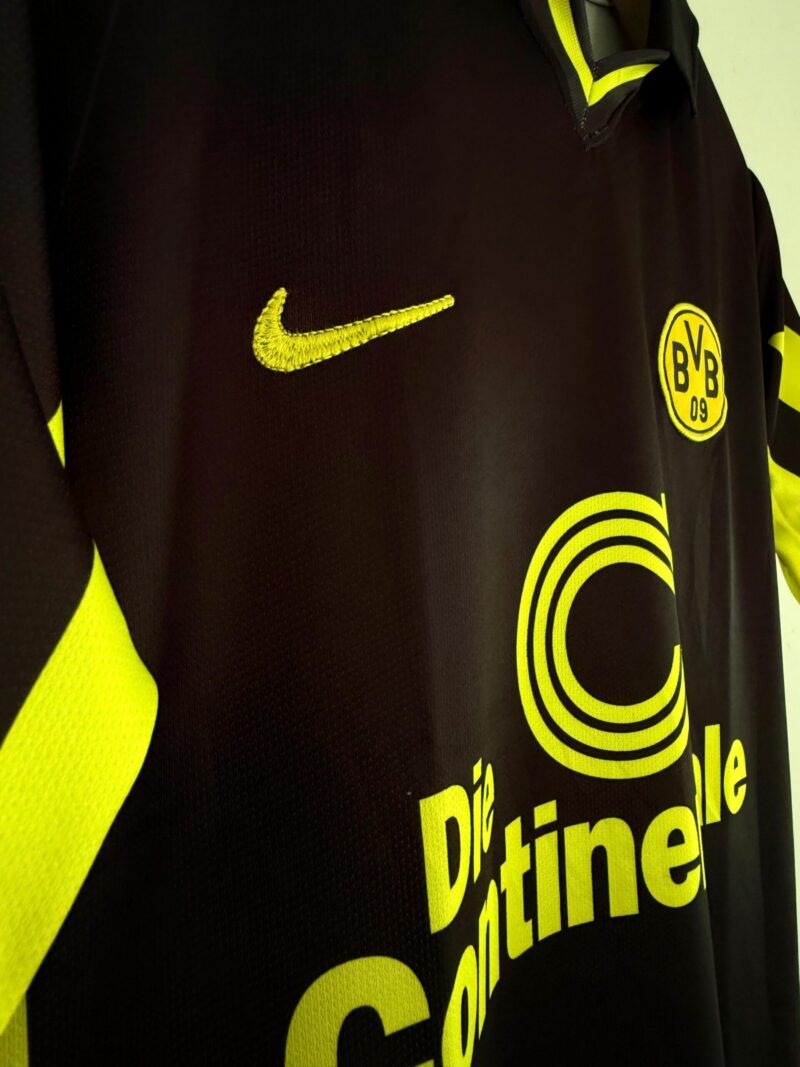 DDAD65FC-43C3-4C2F-B253-41BA2820D355 Champions of Europe – Borussia Dortmund 1996/97 Away Kit