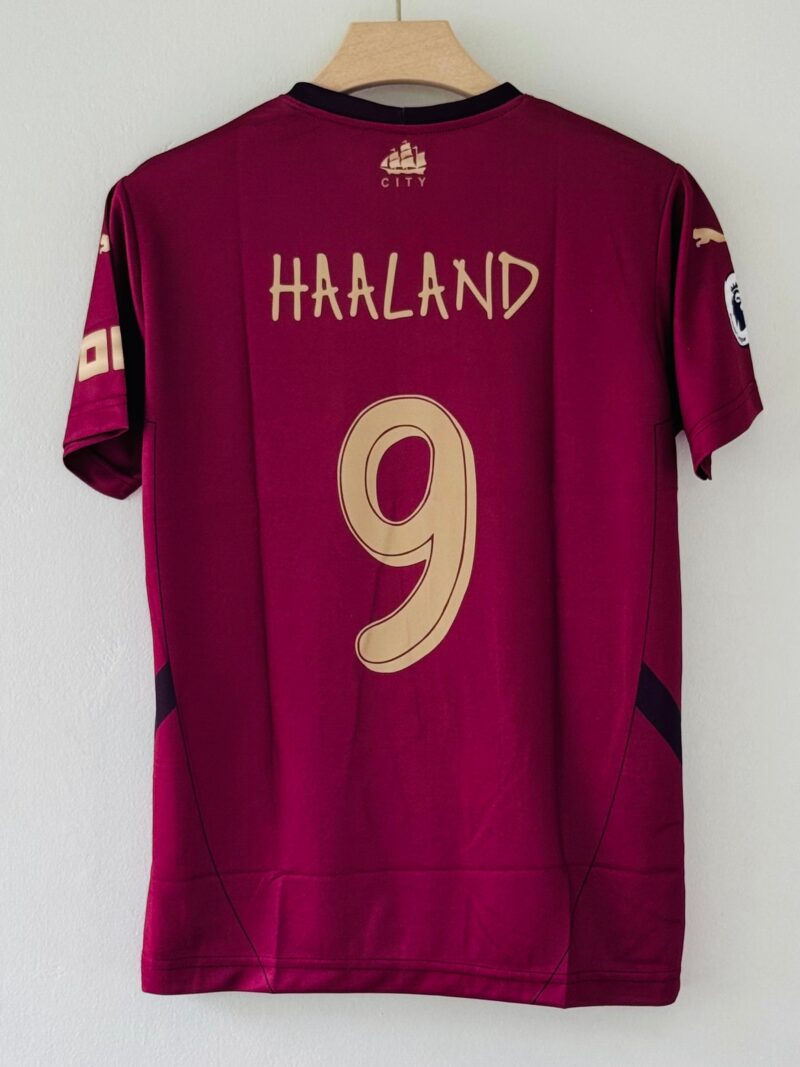 Power. Precision. Presence. The 2024/25 Man City Third Kit – Haaland Edition