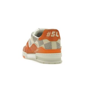 Damier-White-Orange-3-576x410-1 Trainer