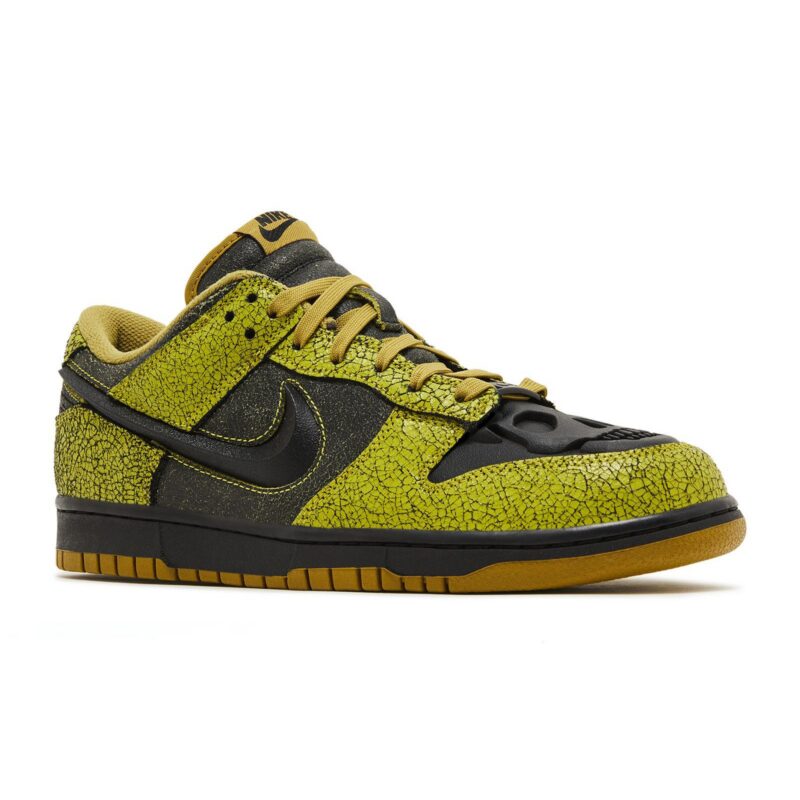 Dunk-Low-‘Halloween-Skull-HV6103-300-2 Nike Dunk Low Retro QS