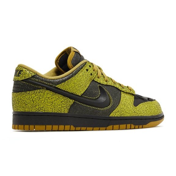 Dunk-Low-‘Halloween-Skull-HV6103-300-3-576x410-1 Nike Dunk Low Retro QS