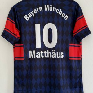 Tradition Meets Dominance – FC Bayern Munich 1997/99 Home Kit