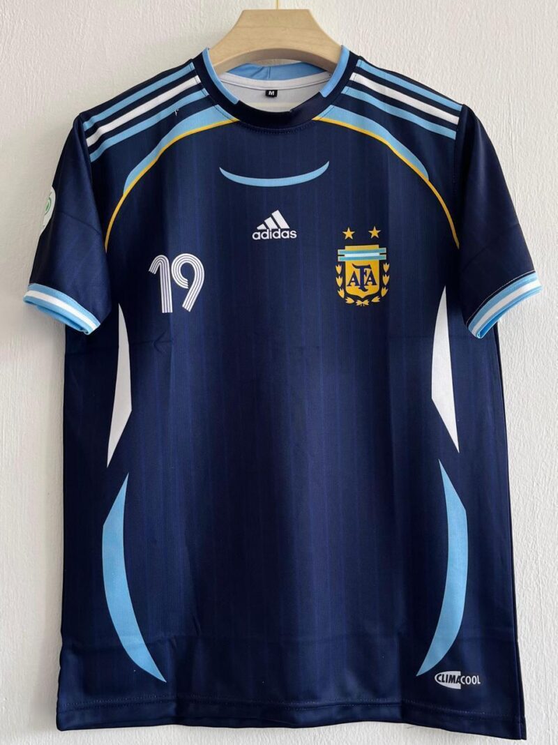 IMG-20241016-WA0680 Argentina 2006 World Cup Lionel Messi Retro Jersey embroidery