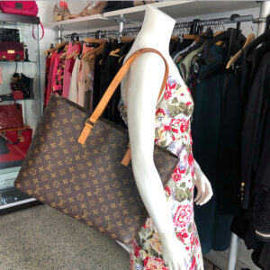 Louis Vuitton Luco Tote Brown Leather