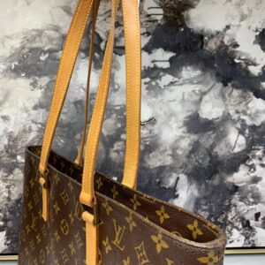 Louis Vuitton Luco Tote Brown Leather