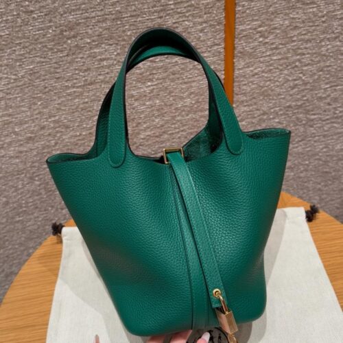 IMG_5328 Hermes Togo leather green with gold hardware 18cm