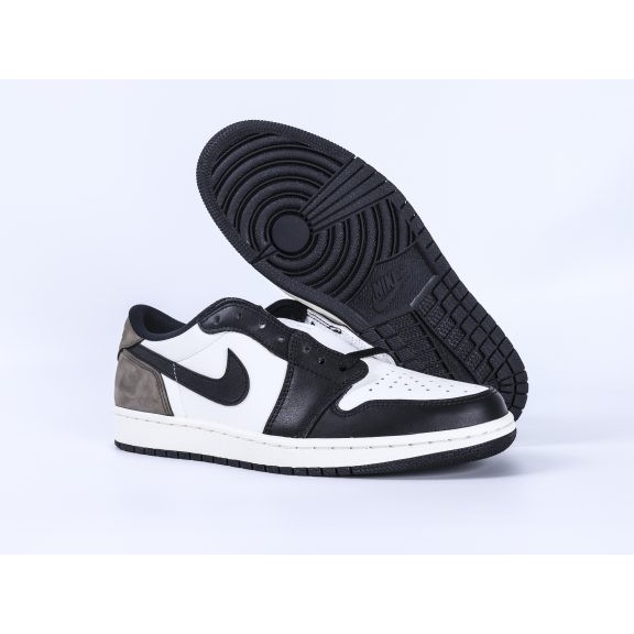 Jordan 1 Retro Low OG