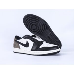 Jordan 1 Retro Low OG
