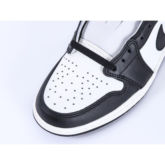 Jordan 1 Retro Low OG