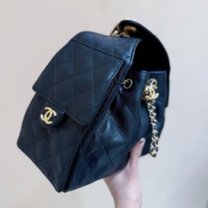 CHANEL 25 HANDBAG IN BLACK 30 GRAINED CALFSKIN GOLD HARDWARE