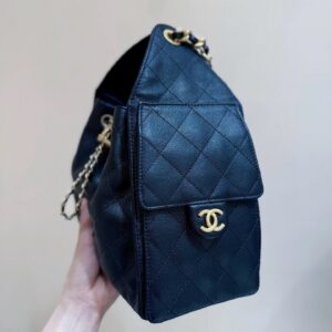 CHANEL 25 HANDBAG IN BLACK 30 GRAINED CALFSKIN GOLD HARDWARE