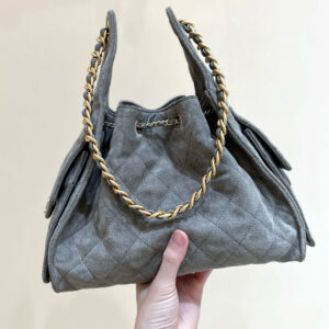 CHANEL 25 HANDBAG IN GREY 30 SUEDE GOLD HARDWARE