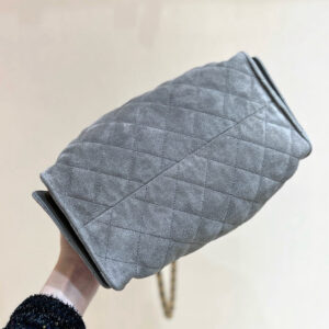 CHANEL 25 HANDBAG IN GREY 30 SUEDE GOLD HARDWARE