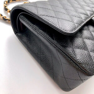 CHANEL FLAP BAG 25 IN BLACK CAVIAR LEATHER GOLD HARDWARE