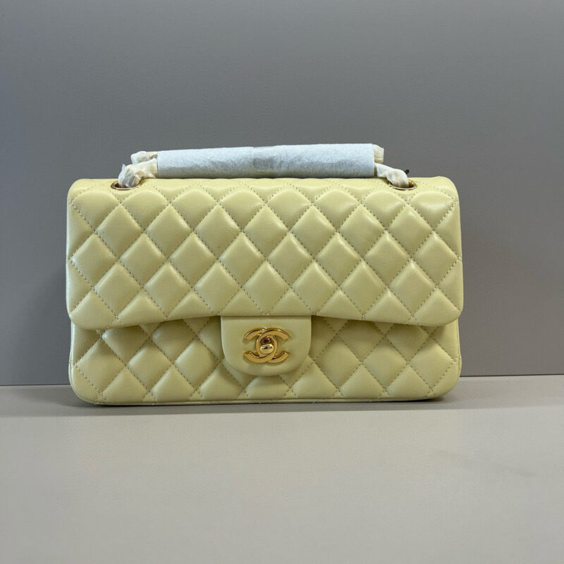 CHANEL 25C FLAP BAG 25 IN YELLOW QUILTED LAMBSKIN GOLD HARDWARE