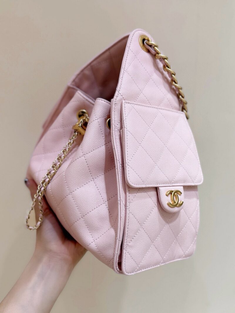 CHANEL 25 HANDBAG IN PASTEL PINK WITH GOLD HARDWARE