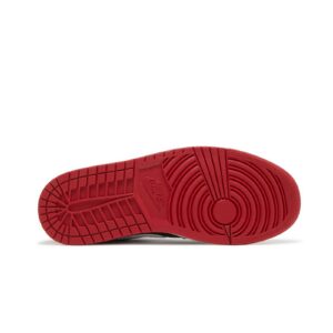 Jordan-1-Low-Alternate-Bred-Toe-4 Jordan 1 Low