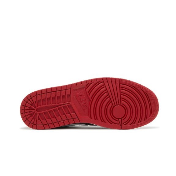 Jordan-1-Low-Alternate-Bred-Toe-4-576x410-1 Jordan 1 Low