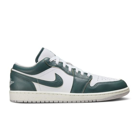 Jordan 1 Low SE