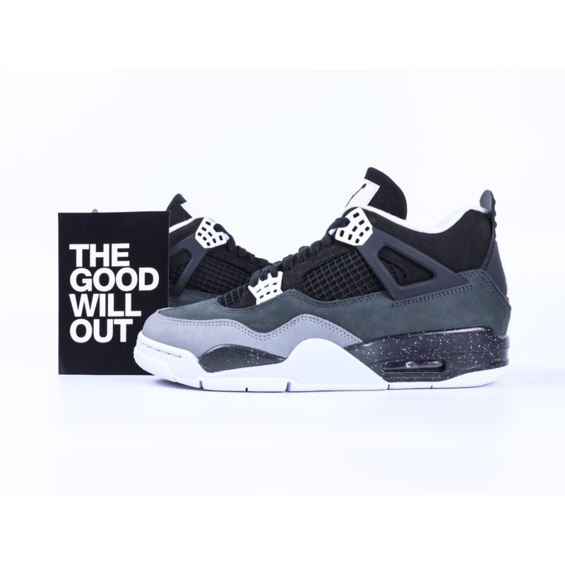 Jordan 4 Retro