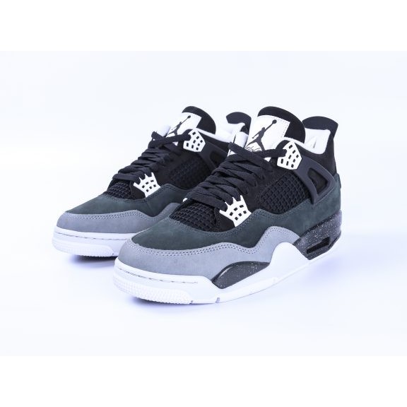 Jordan 4 Retro