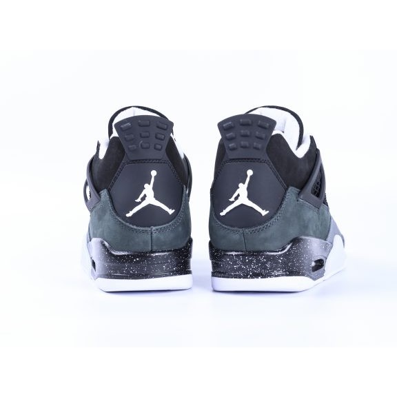 Jordan 4 Retro