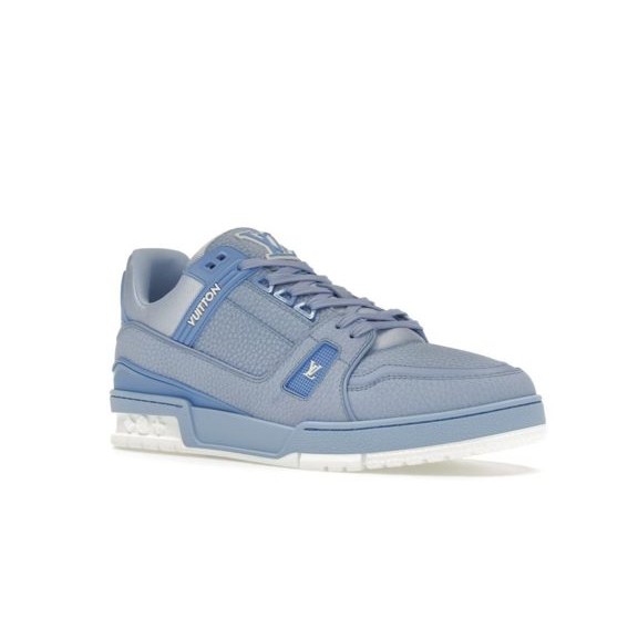 Light-Blue-White-2-576x410-1 Trainer