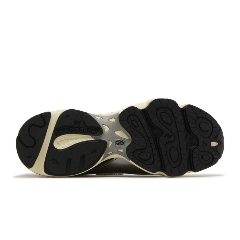 New-Balance-1000-Silver-Metallic-4 New Balance 1000