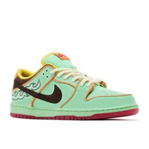 Nike SB Dunk Low