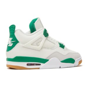 Jordan 4 Retro SB