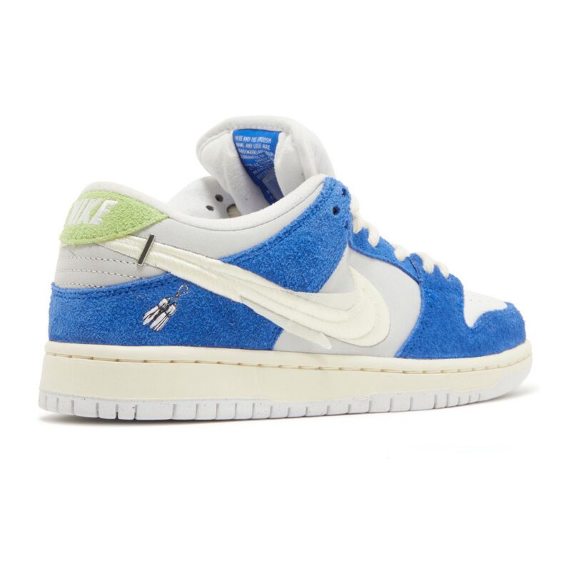 Nike SB Dunk Low Pro