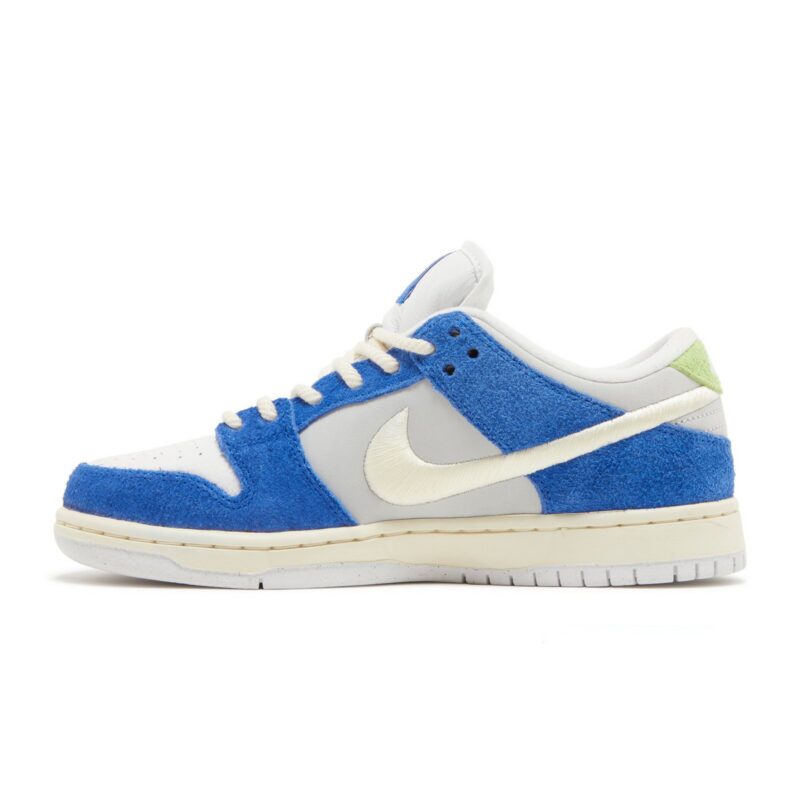 Nike SB Dunk Low Pro
