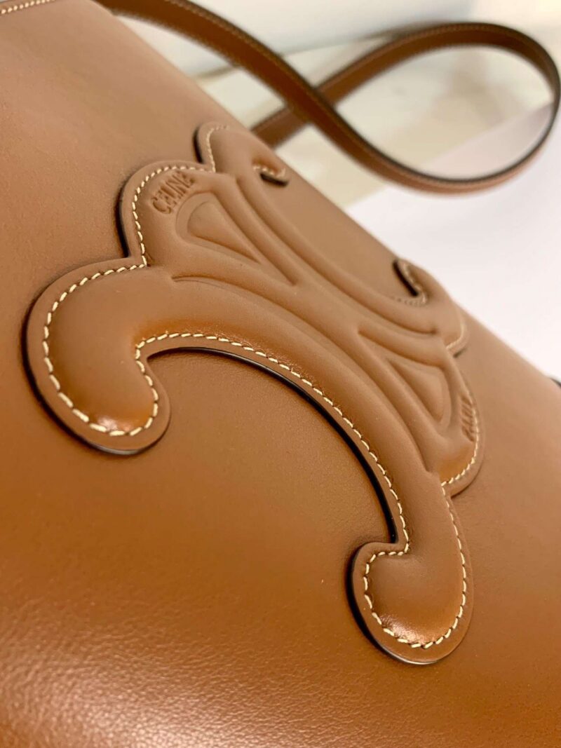 Celine Small Bucket Cuir Triomphe Brown Bucket Handbag 30x22x12cm