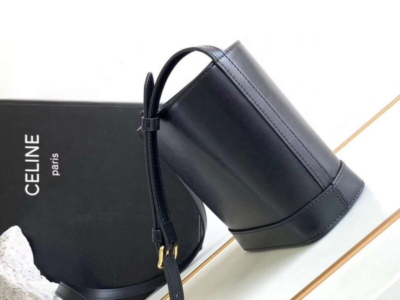 Celine Small Bucket Cuir Triomphe Mini Black Bucket Bag 19.5x16x7cm