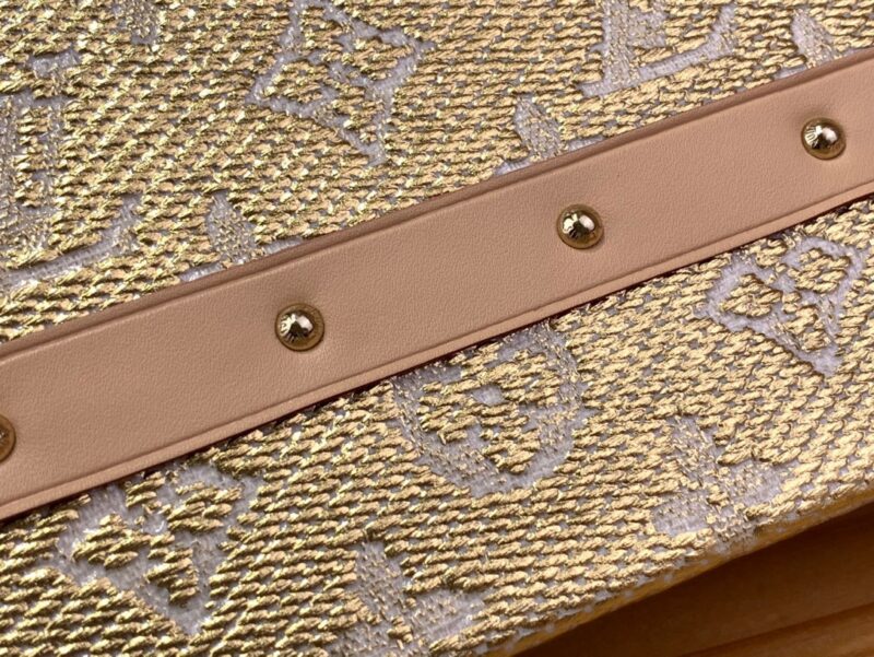 Louis Vuitton LV Petite Box Shape Lock Plated Gold Handbags 20×12.5x5cm