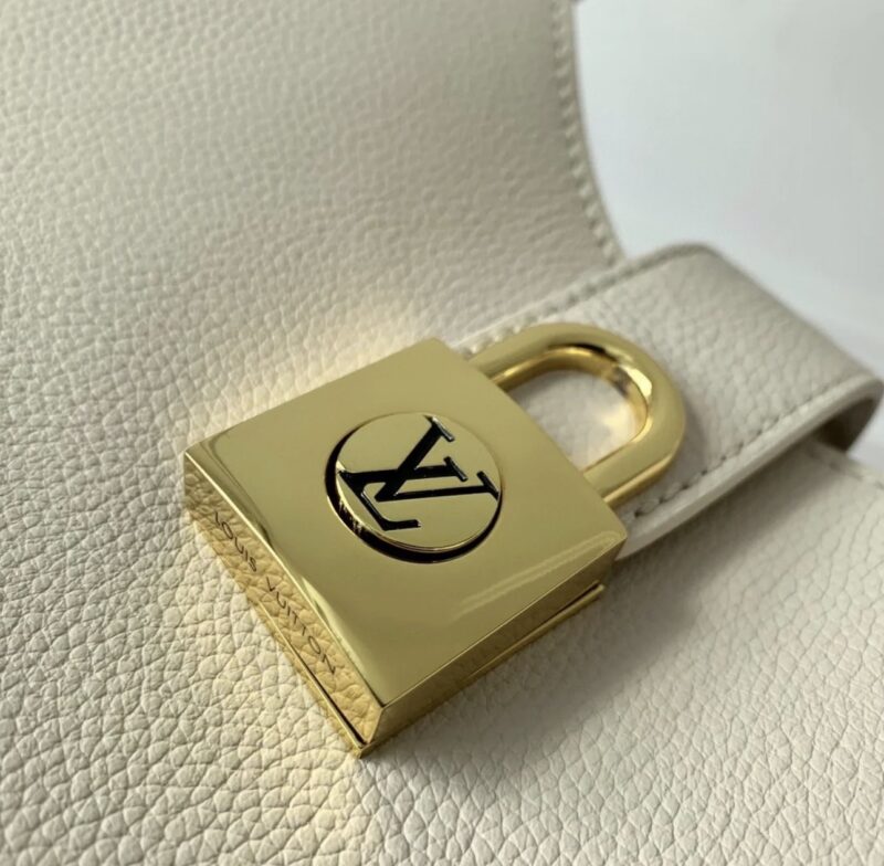 Louis Vuitton LV Lowkey Lock Pattern Woman’s Handbags 26x18x7cm