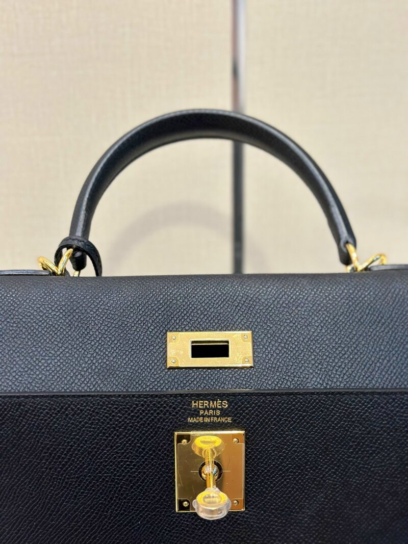 Hermes Kelly 28 Black Epsom Leather Gold Hardware