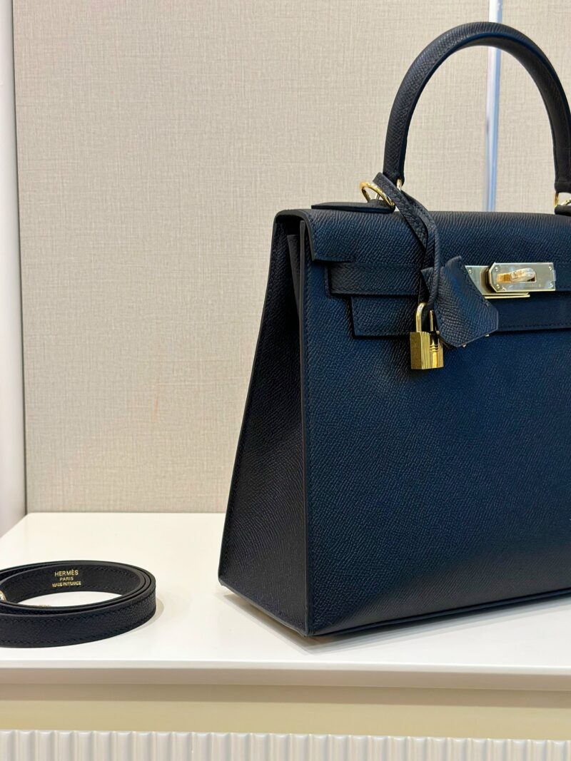 Hermes Kelly 28 Black Epsom Leather Gold Hardware