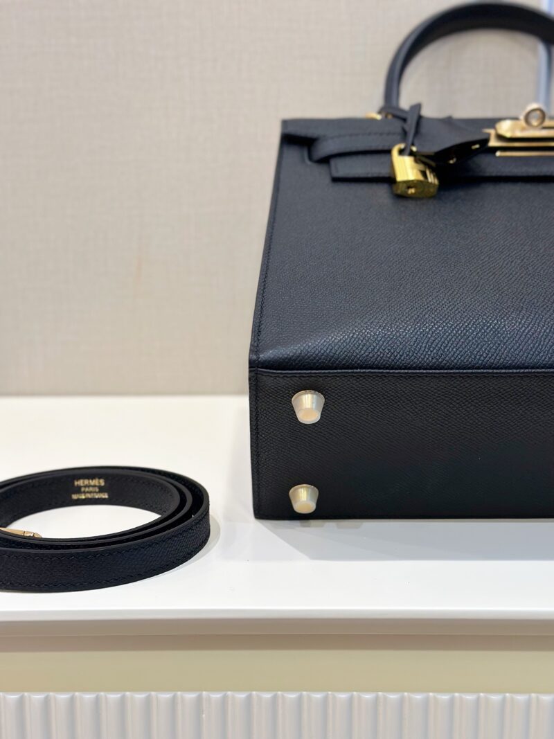 Hermes Kelly 28 Black Epsom Leather Gold Hardware