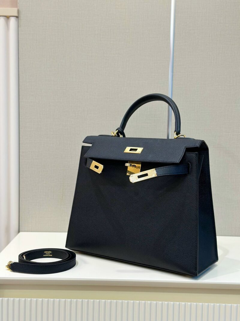 Hermes Kelly 28 Black Epsom Leather Gold Hardware