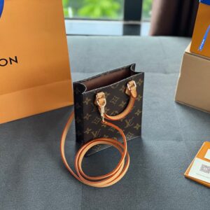 Louis Vuitton LV Petit Sacplat Woman’s Handbags 17x14cm