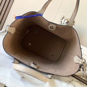 Louis Vuitton LV Blossom PM Mahina Handbags 20x20x12.5cm