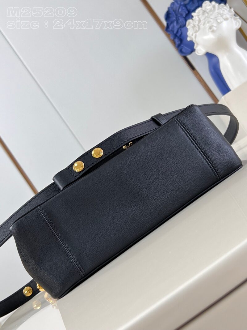 Louis Vuitton LV Dauphine Soft Like Auth Black Handbags 24x17x9cm