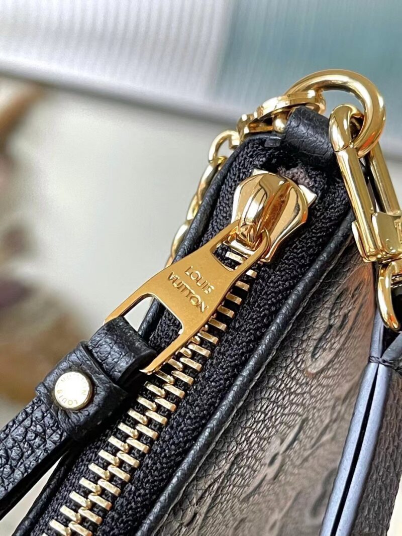 Louis Vuitton LV Easy Pouch On Strap Super Handbags Black 19×11.5x3cm